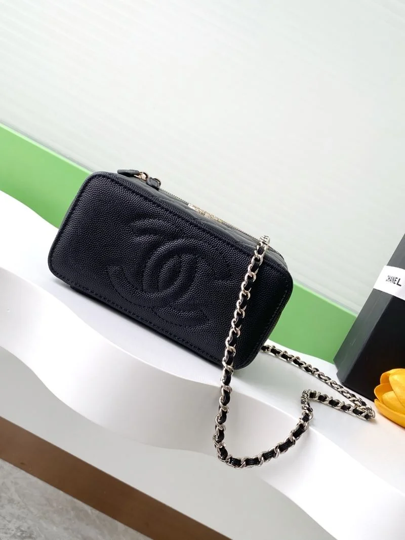 Chanel Cosmetic Bags Chic 53390