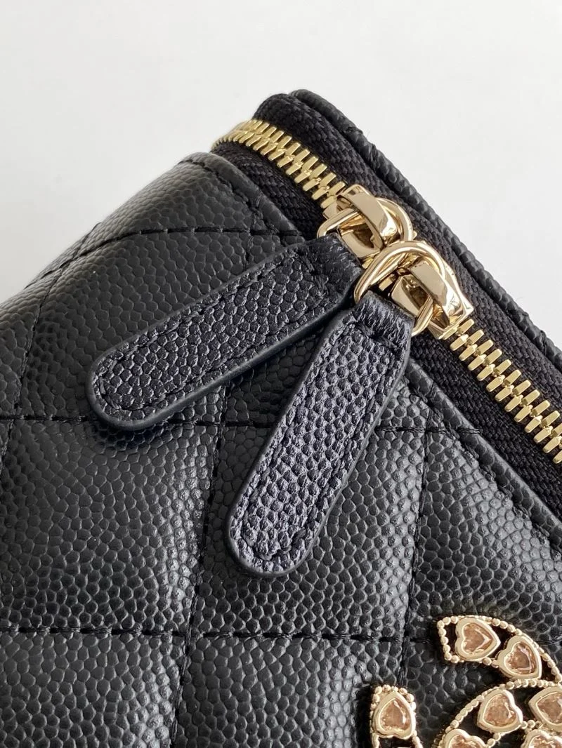 Chanel Cosmetic Bags Chic 53390