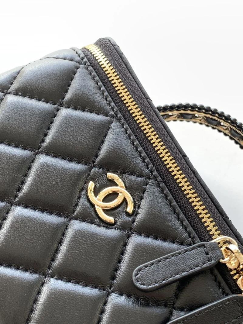Chanel Cosmetic Bags Seasonal 53336