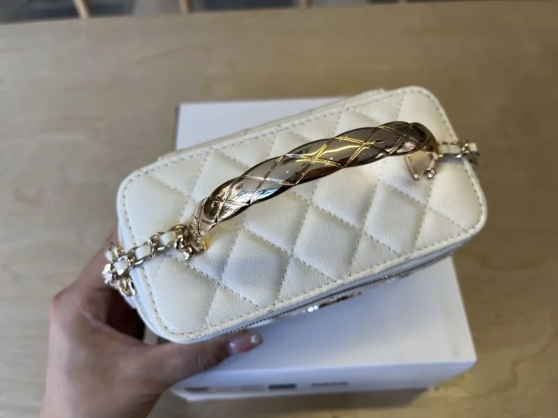 Chanel Cosmetic Bags Comfortable 53332