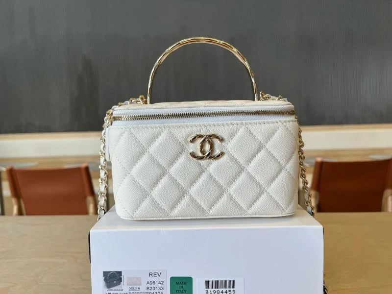 Chanel Cosmetic Bags Comfortable 53332