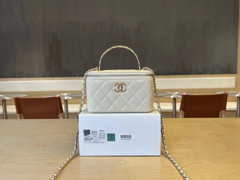 Chanel Cosmetic Bags WellDesigned 53335