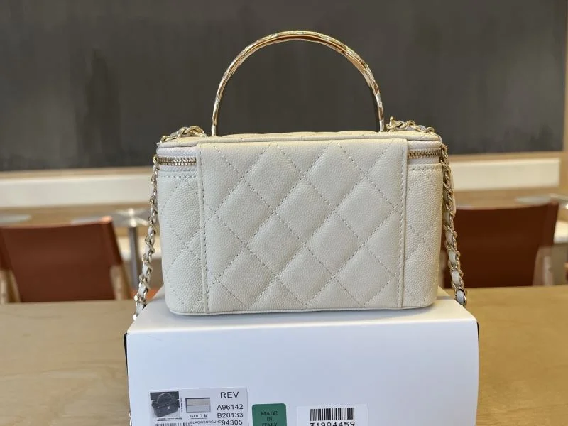 Chanel Cosmetic Bags WellDesigned 53335