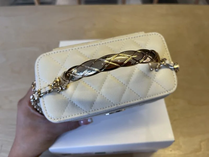 Chanel Cosmetic Bags WellDesigned 53335