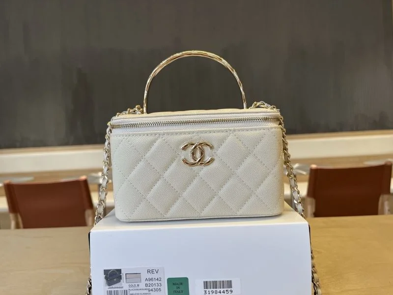Chanel Cosmetic Bags WellDesigned 53335