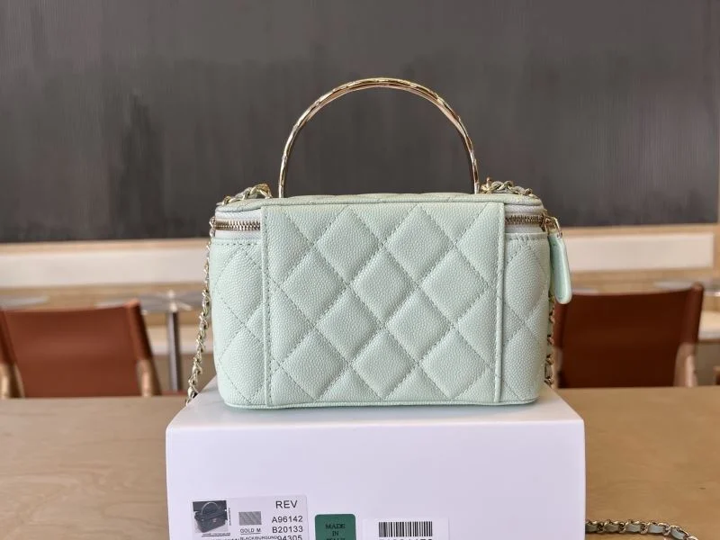 ZipUp Chanel Cosmetic Bags 53415