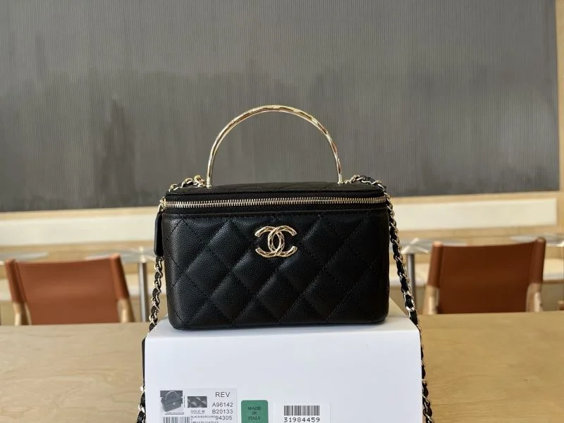 Chanel Cosmetic Bags Affordable 53330