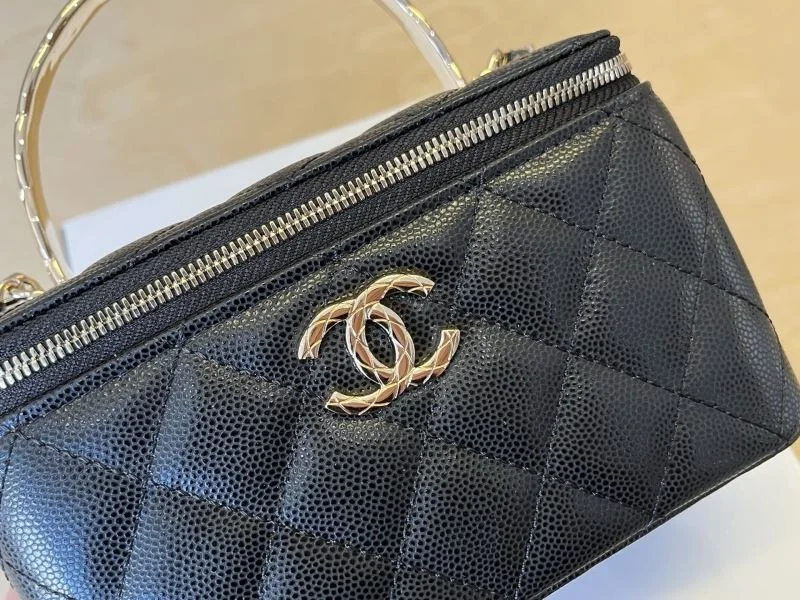 Chanel Cosmetic Bags Affordable 53330