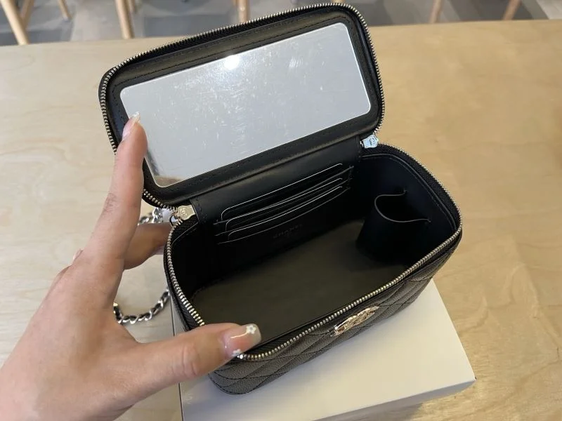 Chanel Cosmetic Bags Affordable 53330