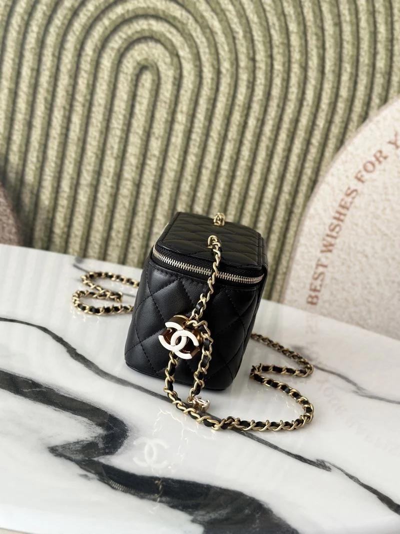 Casual Chanel Cosmetic Bags 53329
