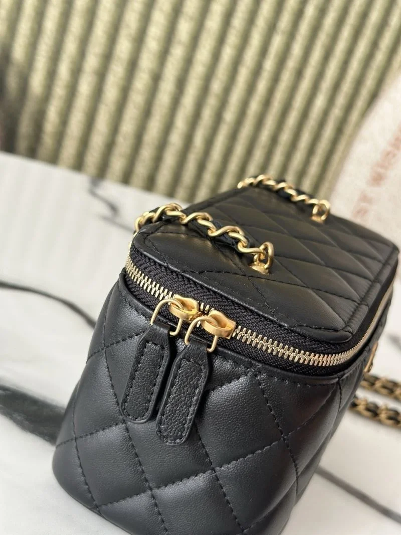 Casual Chanel Cosmetic Bags 53329