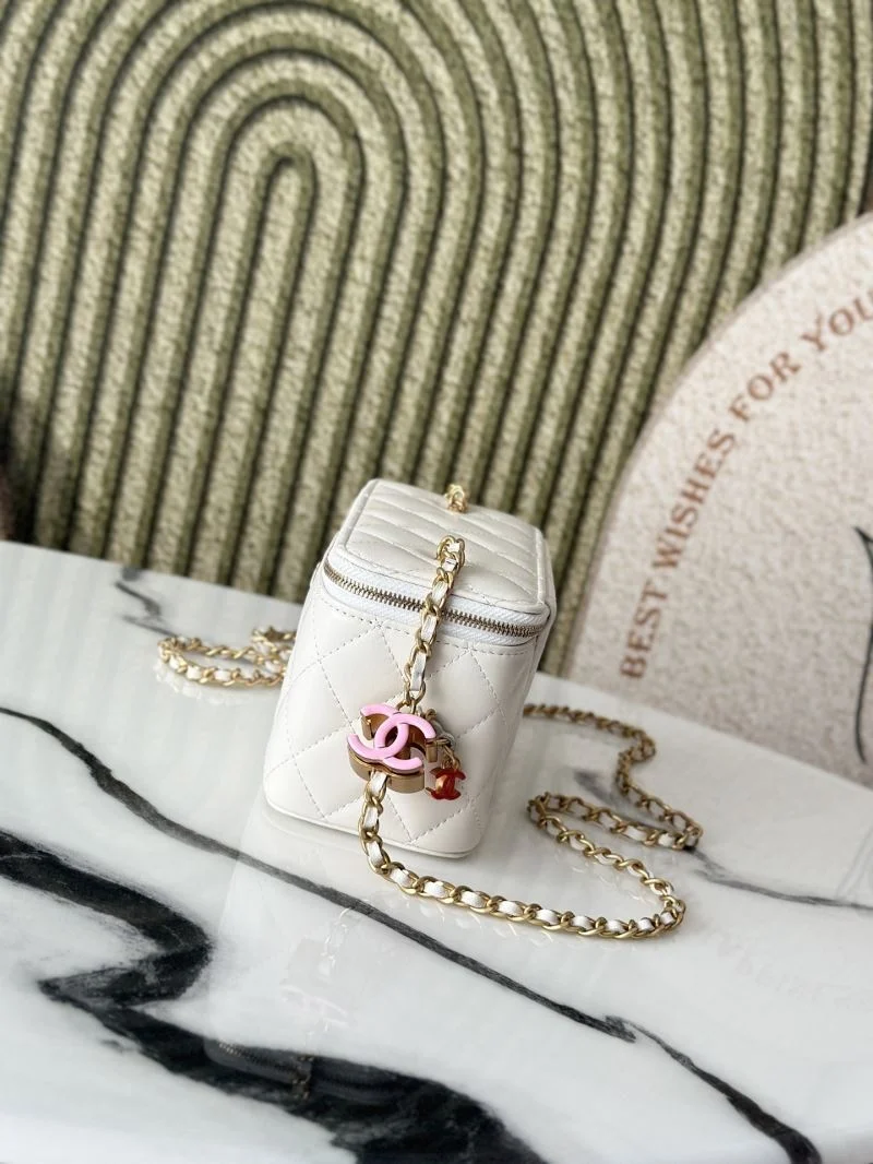 Stretchable Chanel Cosmetic Bags 53344