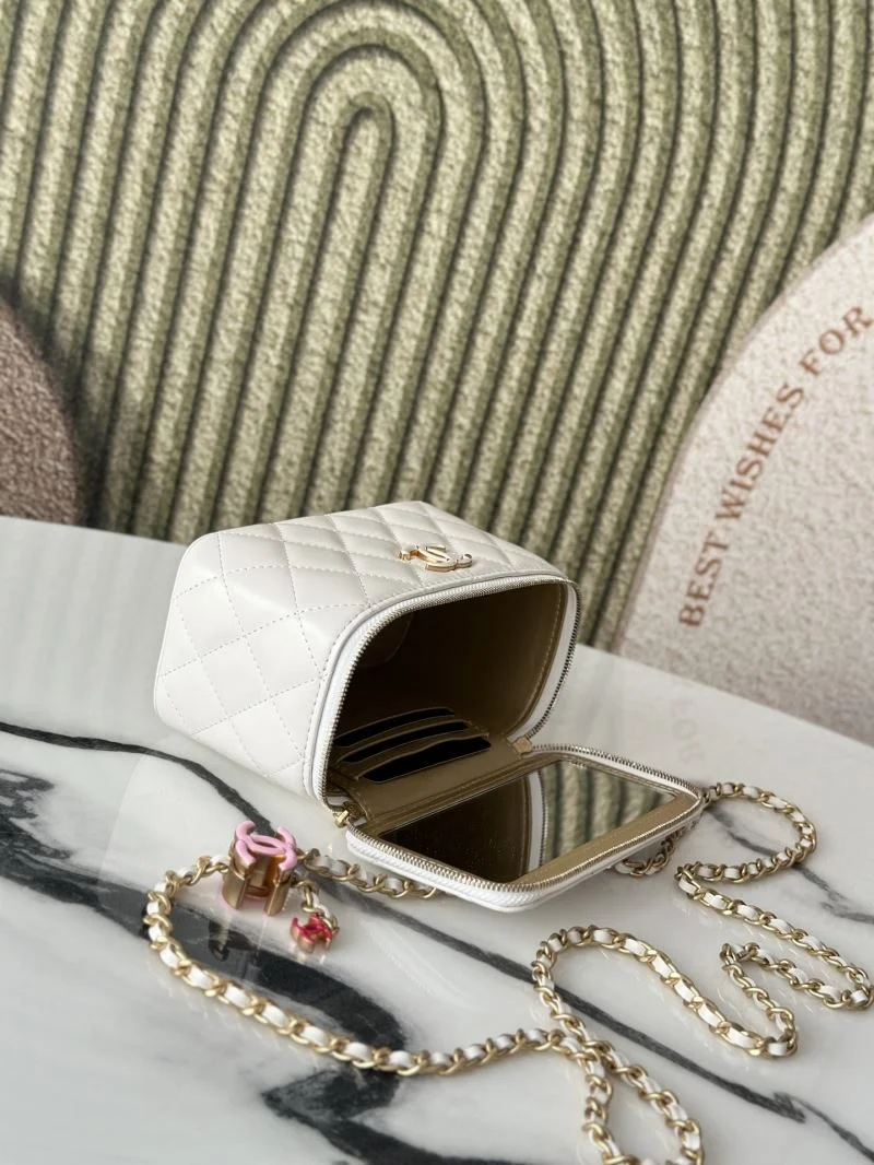 Stretchable Chanel Cosmetic Bags 53344