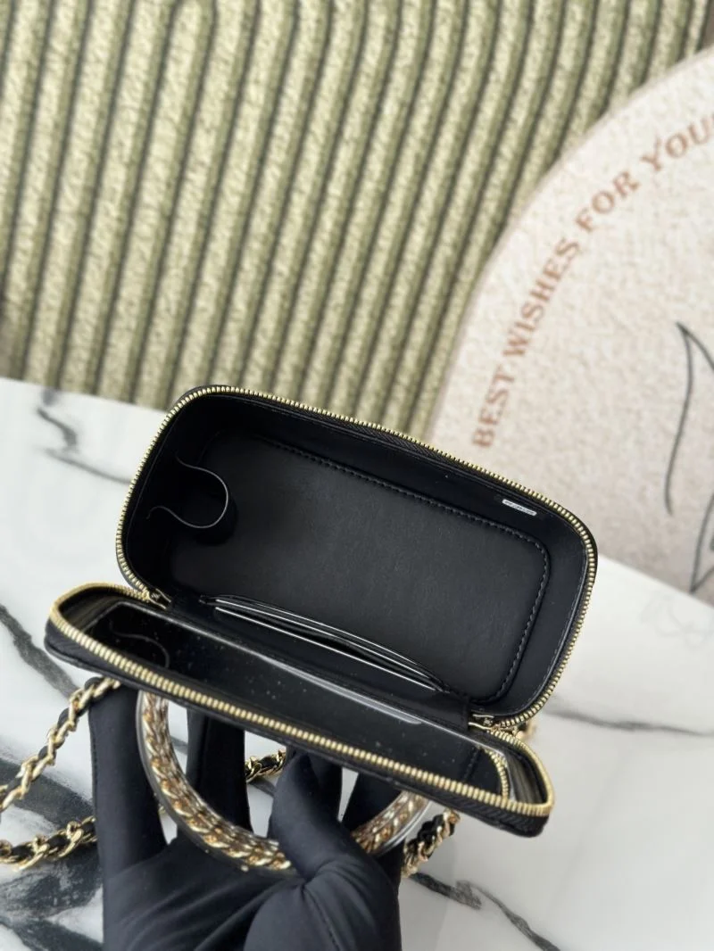 Breathable Chanel Cosmetic Bags 53323