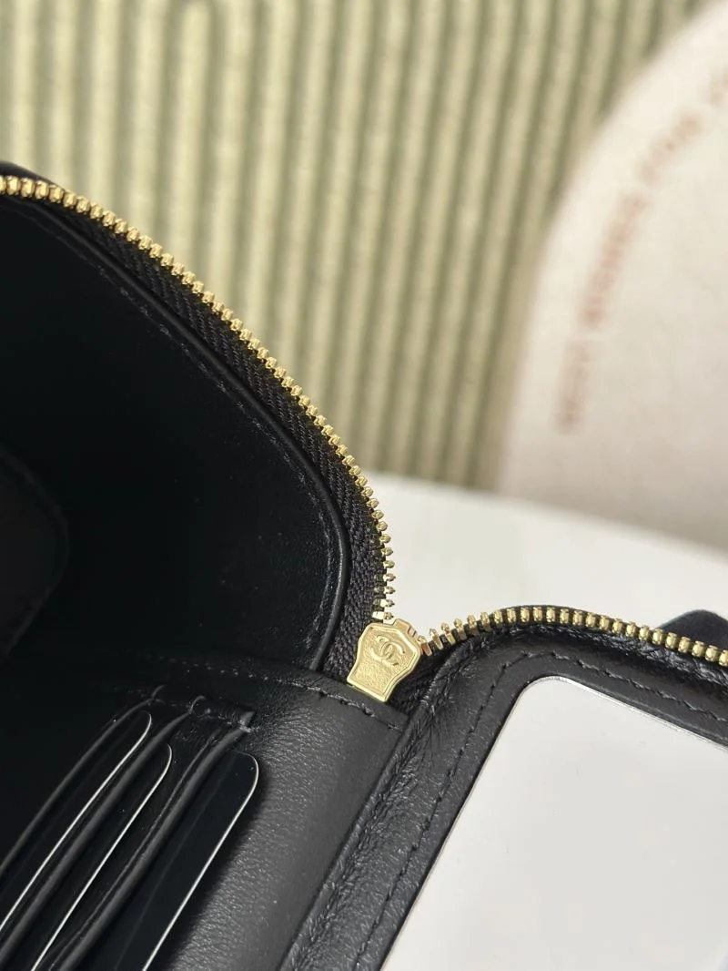 Breathable Chanel Cosmetic Bags 53323