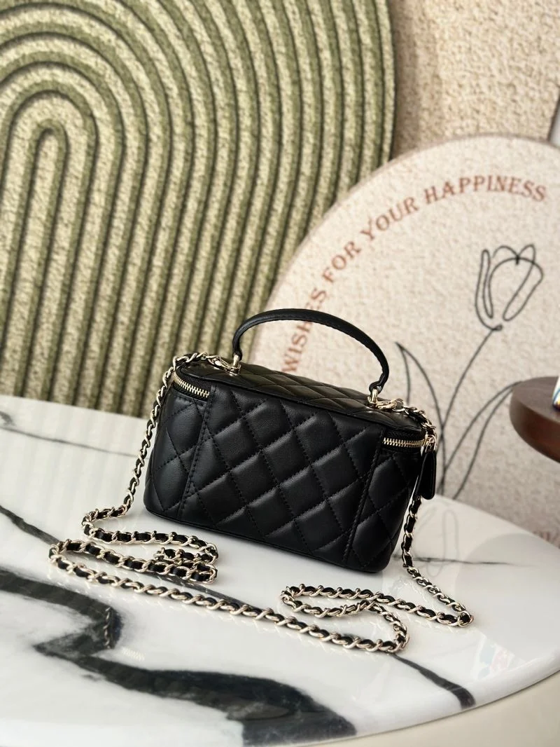 UrbanChic Chanel Cosmetic Bags 53325