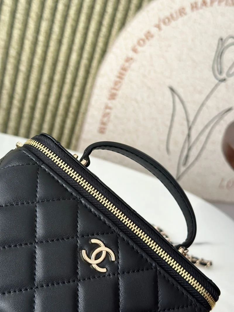 UrbanChic Chanel Cosmetic Bags 53325