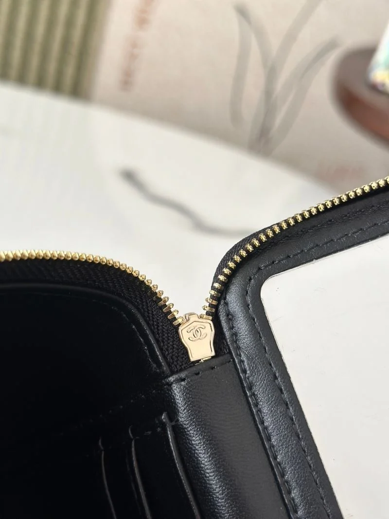 UrbanChic Chanel Cosmetic Bags 53325