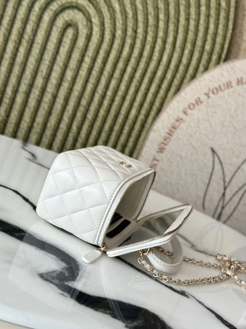 Chanel Cosmetic Bags OdorResistant 53324