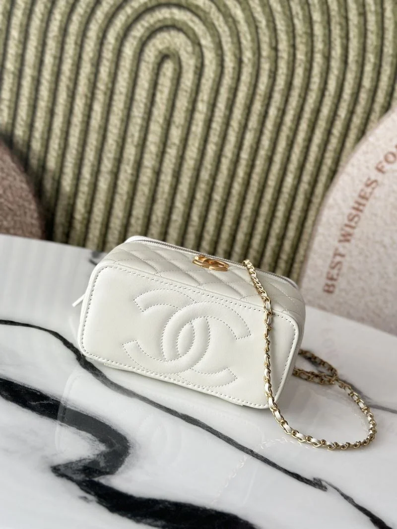 WaterResistant Chanel Cosmetic Bags 53347