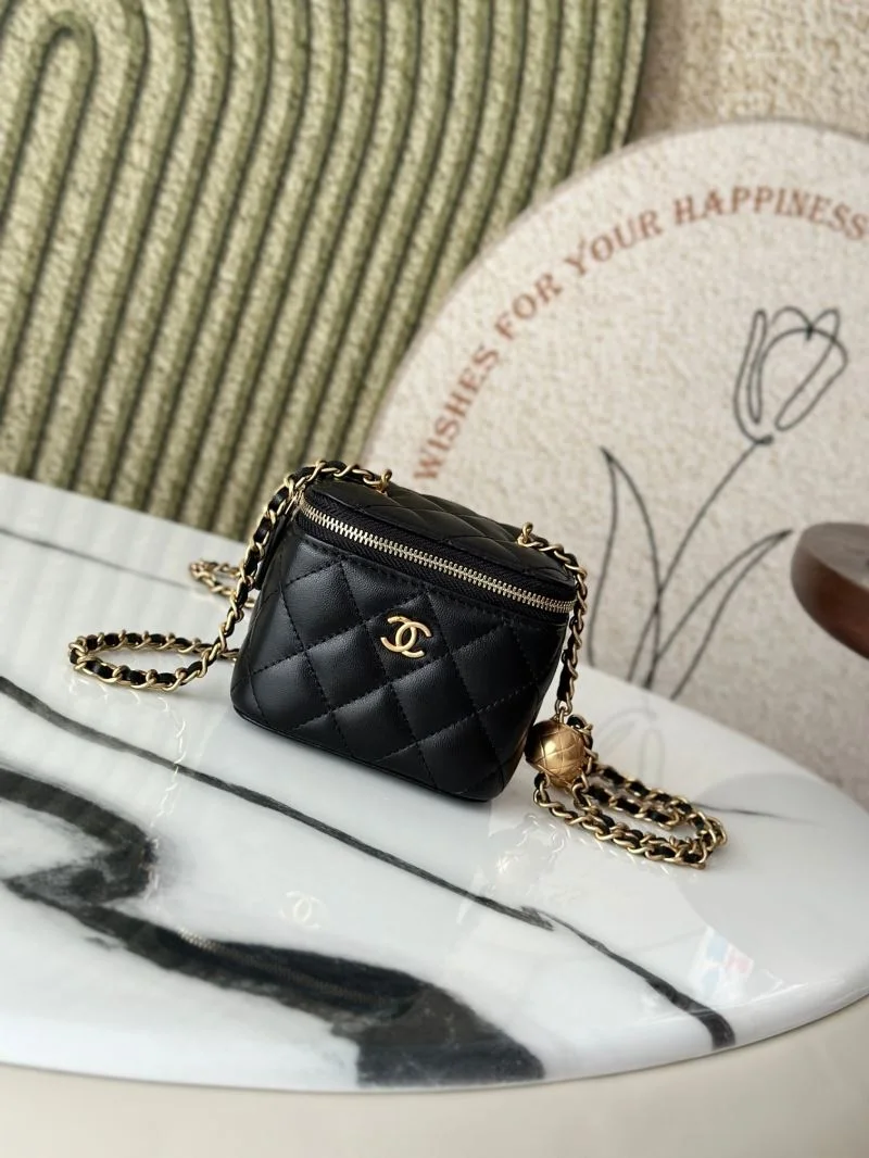 Affordable Chanel Cosmetic Bags 53340