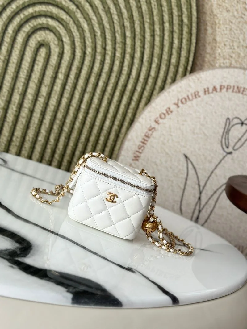 OdorResistant Chanel Cosmetic Bags 53321