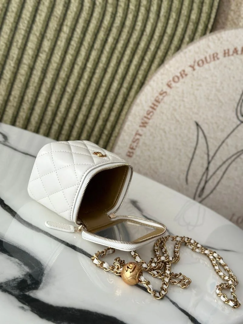 OdorResistant Chanel Cosmetic Bags 53321