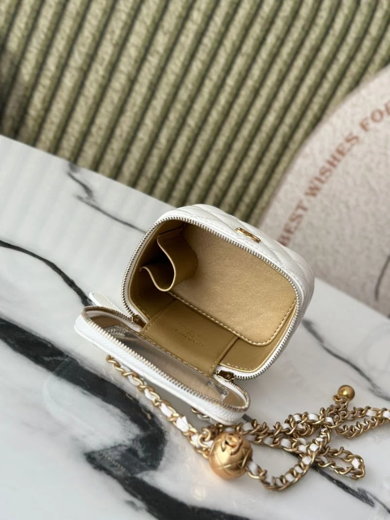 OdorResistant Chanel Cosmetic Bags 53321