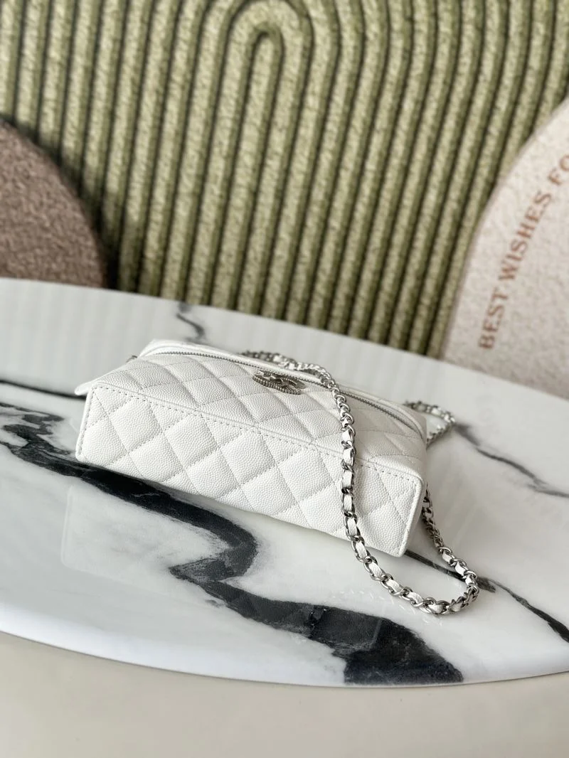 DailyWear Chanel Cosmetic Bags 53311