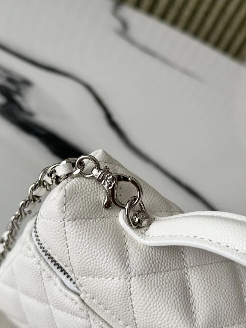 DailyWear Chanel Cosmetic Bags 53311