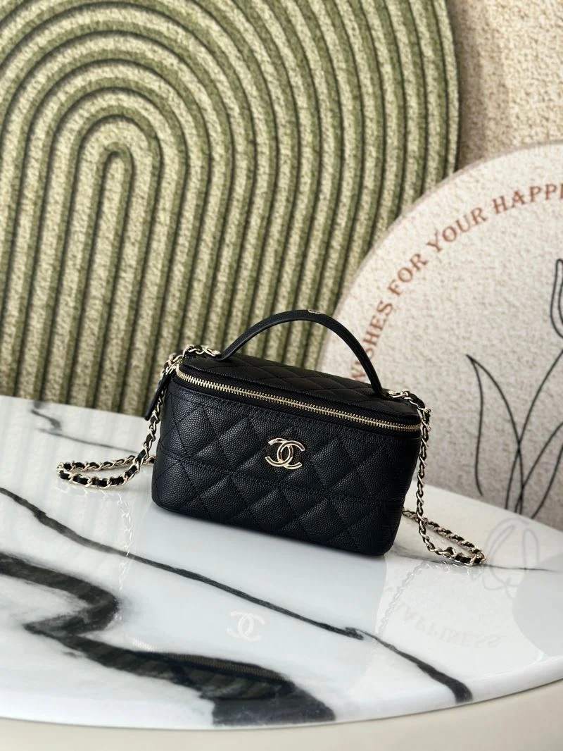 FashionForward Chanel Cosmetic Bags 53313