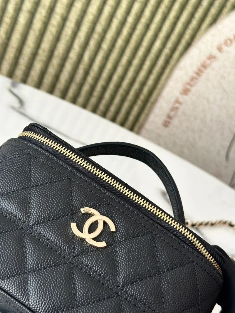 FashionForward Chanel Cosmetic Bags 53313