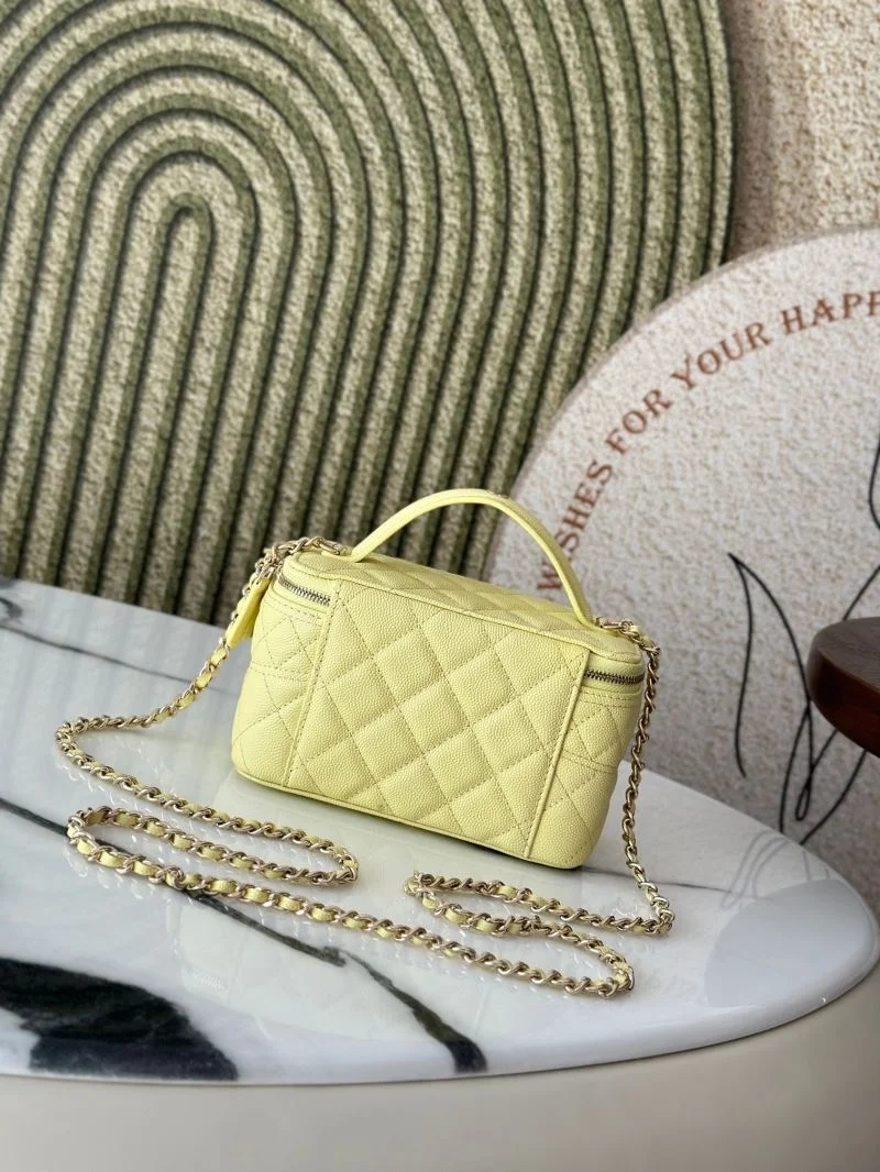 Refined Chanel Cosmetic Bags 53310