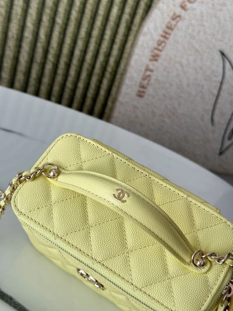 Refined Chanel Cosmetic Bags 53310