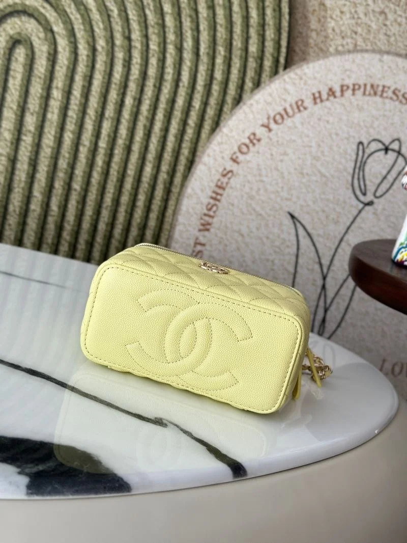 Refined Chanel Cosmetic Bags 53310