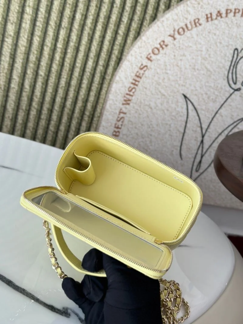 Refined Chanel Cosmetic Bags 53310