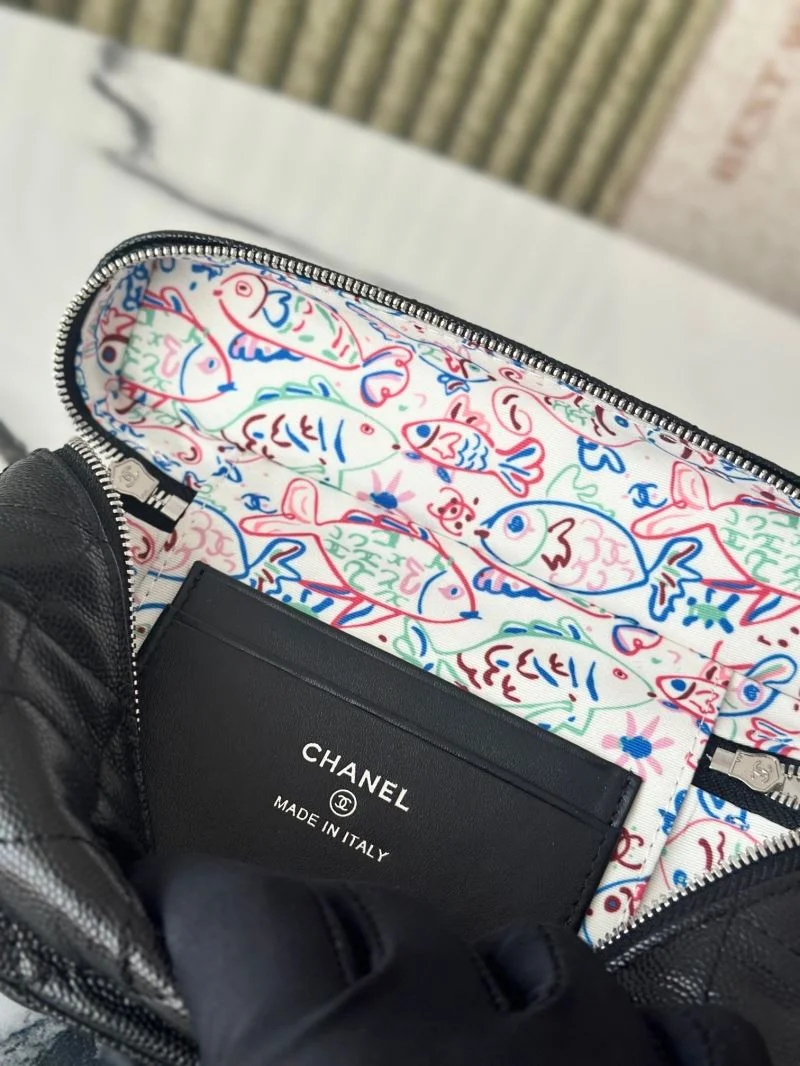 Chanel Cosmetic Bags Trendsetting 53304