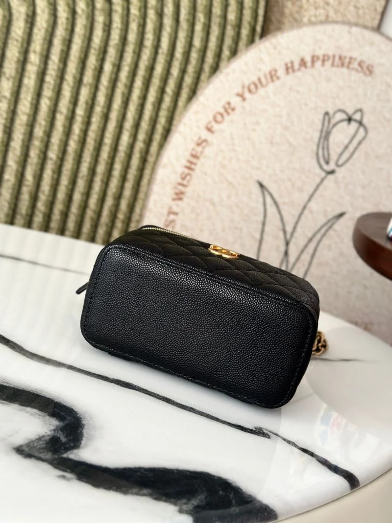 ComfortFit Chanel Cosmetic Bags 53309