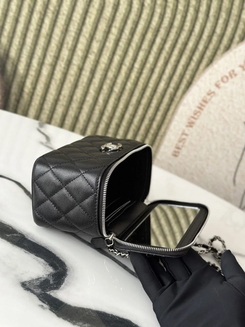 Chanel Cosmetic Bags WeatherProof 53388
