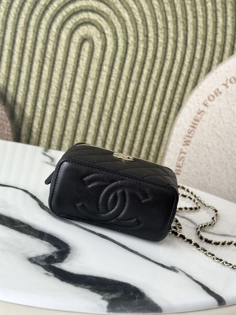 Chanel Cosmetic Bags Sleek 53296