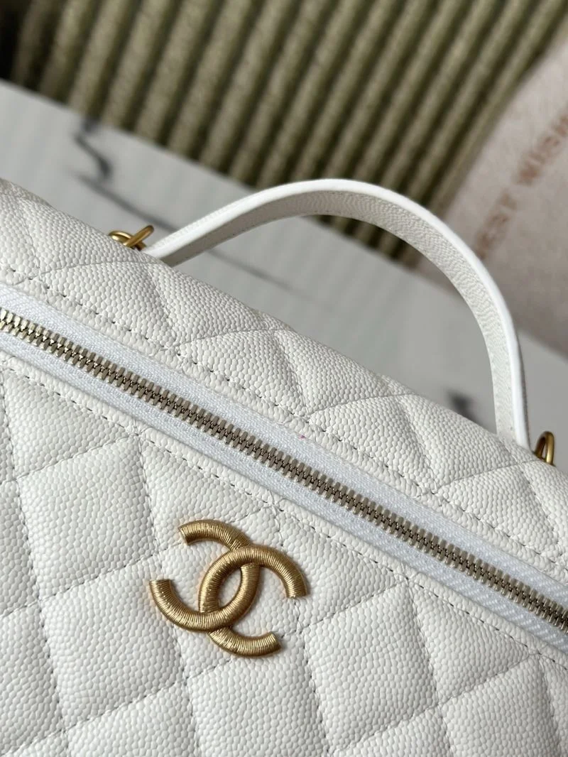 Chanel Cosmetic Bags Practical 53294