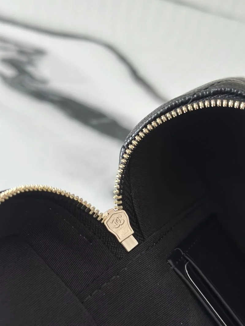 Sustainable Chanel Cosmetic Bags 53289