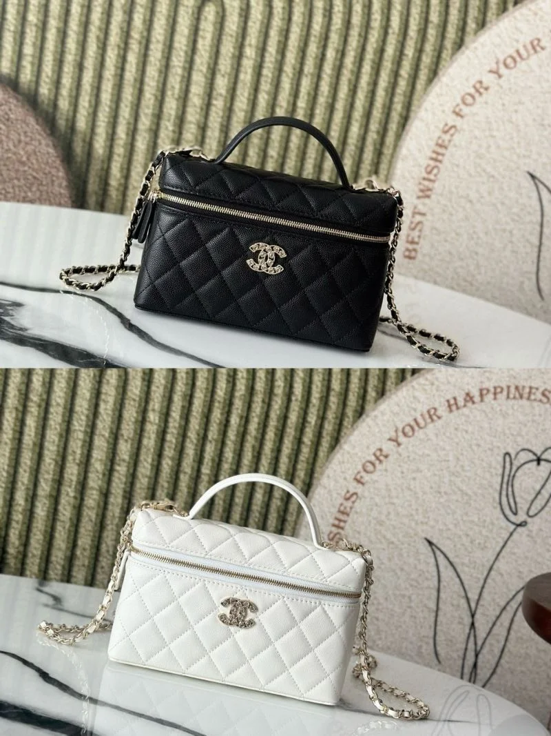 Sustainable Chanel Cosmetic Bags 53289