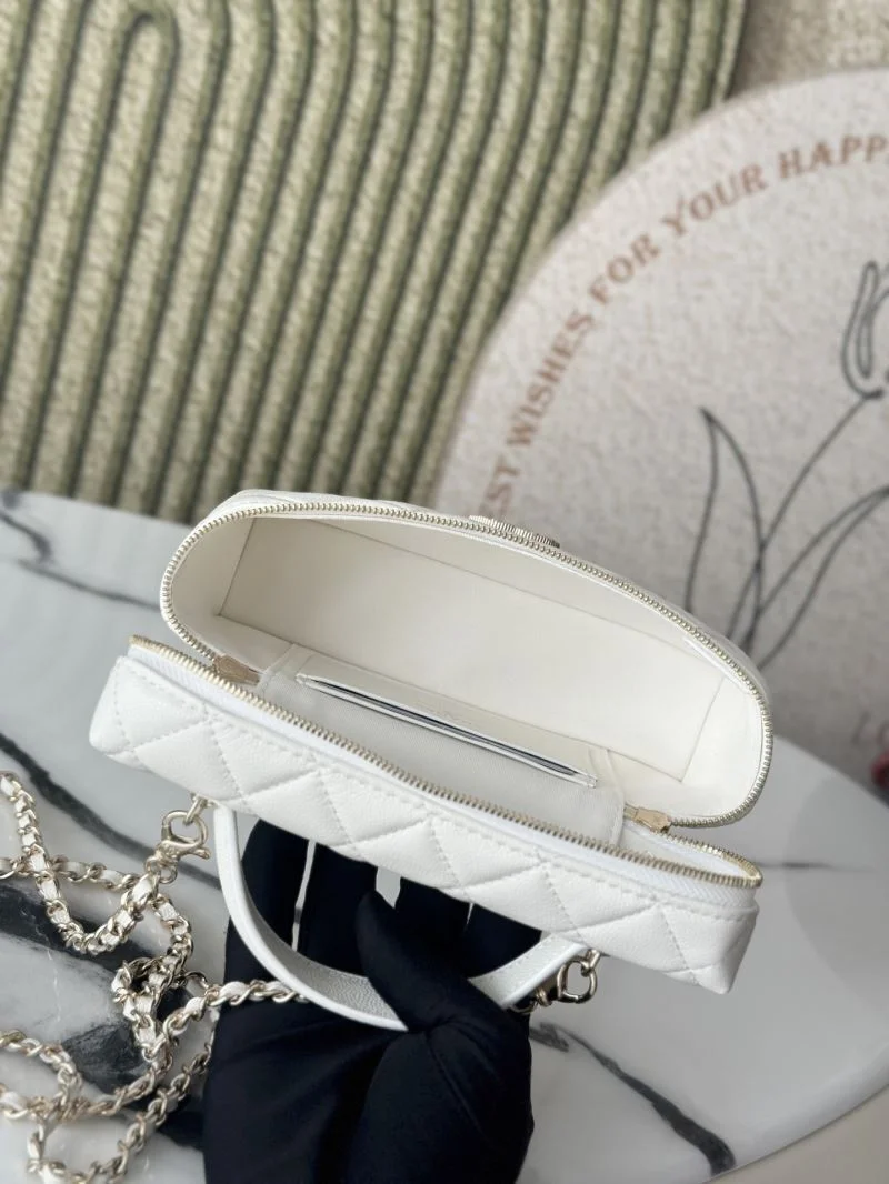 FreshLook Chanel Cosmetic Bags 53293