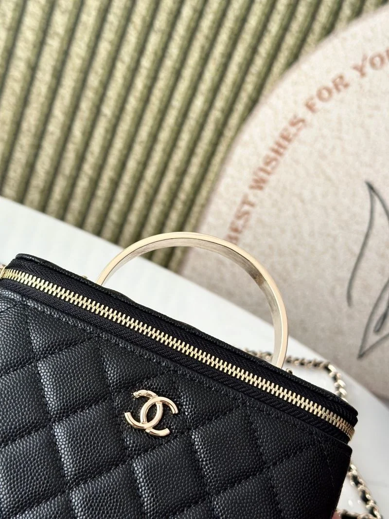Chanel Cosmetic Bags Chic 53291