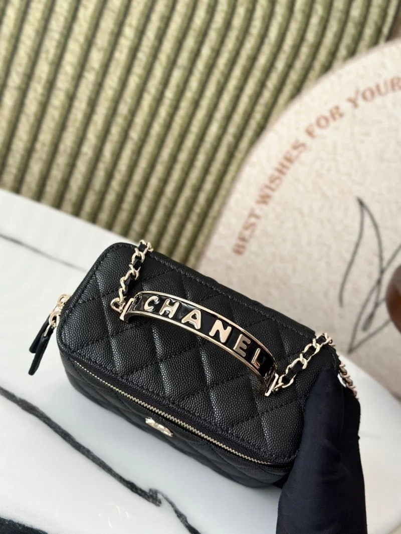 Chanel Cosmetic Bags Chic 53291