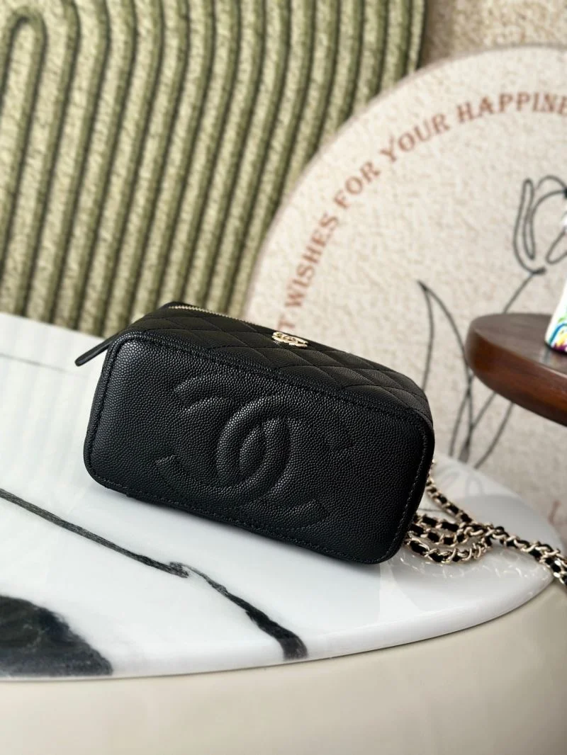 Chanel Cosmetic Bags Chic 53291