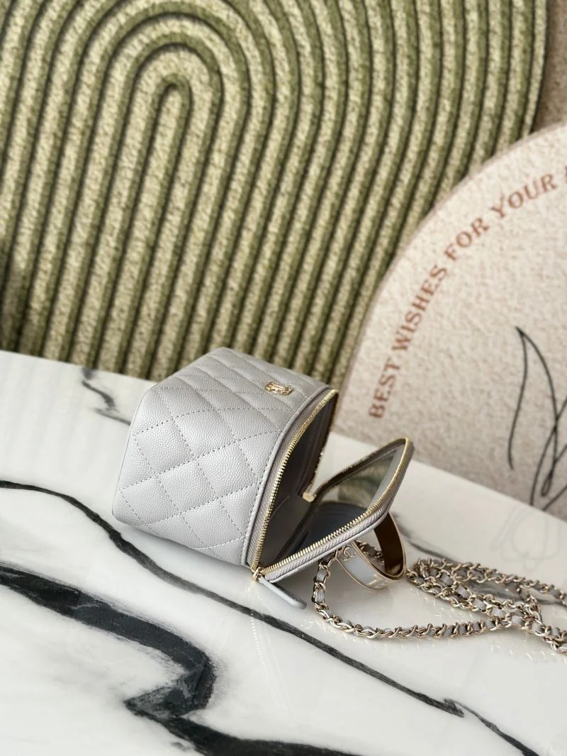 Comfortable Chanel Cosmetic Bags 53395