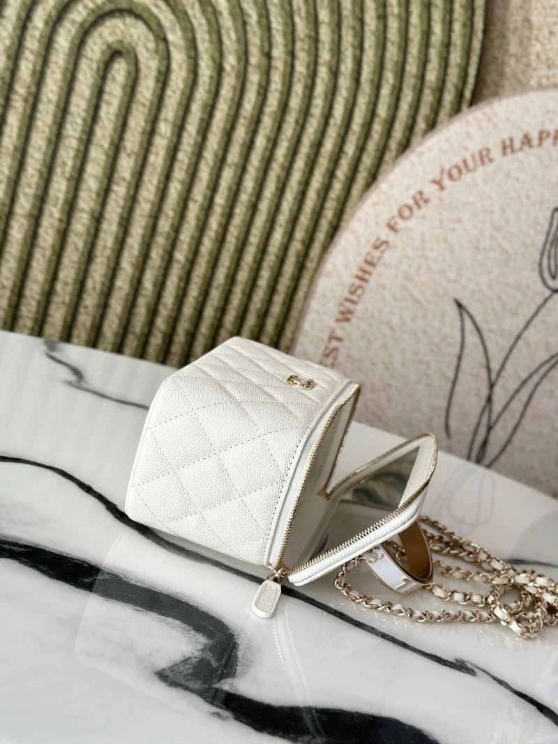 Chanel Cosmetic Bags Durable 53281
