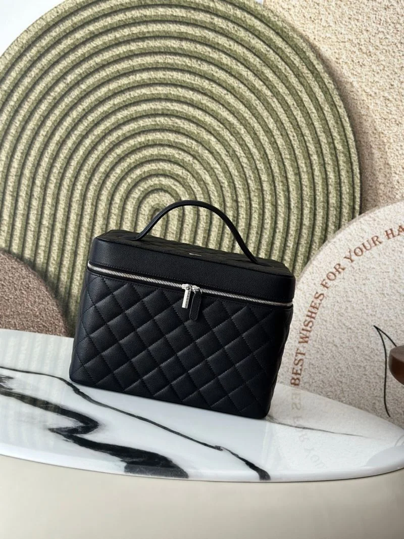 Original Chanel Cosmetic Bags 53283